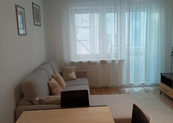 Przy Metrze Kabaty Lejlighed