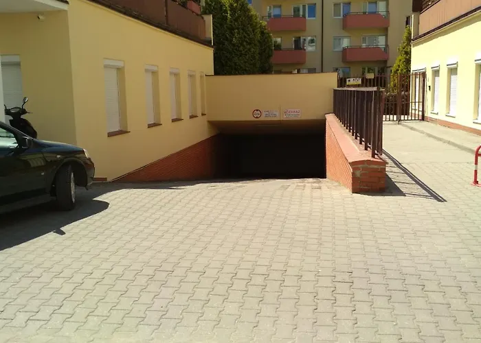 Przy Metrze Kabaty Lejlighed